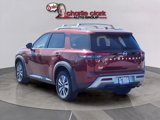 New 2025 Nissan Pathfinder SL image 3