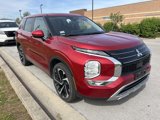 Used 2023 Mitsubishi Outlander SE image 3