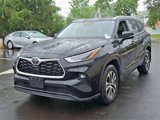 Certified 2023 Toyota Highlander XLE image 3