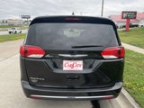 Used 2018 Chrysler Pacifica Touring-L Plus image 4