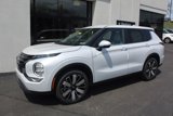 New 2025 Mitsubishi Outlander SE image 2