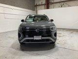 New 2025 Volkswagen Atlas Peak Edition SE image 2