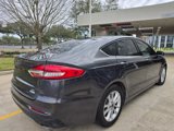 Used 2020 Ford Fusion SE image 3