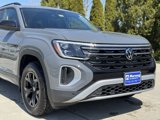 New 2025 Volkswagen Atlas Peak Edition SE image 2