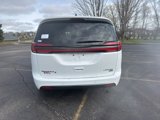 New 2025 Chrysler Pacifica Limited image 5