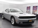Used 2023 Dodge Challenger SXT image 2