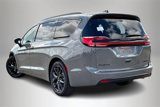 New 2025 Chrysler Pacifica Limited w/ Uconnect Theater Family Group image 3