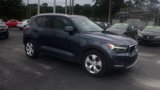 Used 2021 Volvo XC40 T4 Momentum image 2