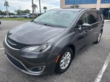 Used 2020 Chrysler Pacifica Touring image 2