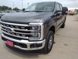 New 2025 Ford F350 4x4 Crew Cab Super Duty image 2