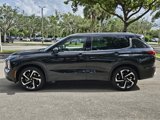 Used 2023 Mitsubishi Outlander SEL image 3