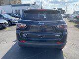 Used 2018 Jeep Compass Latitude w/ Popular Equipment Group image 5