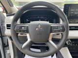 New 2025 Mitsubishi Outlander SE image 5