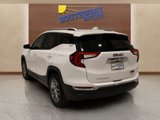 Used 2024 GMC Terrain SLT image 2