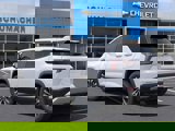 New 2026 Chevrolet Equinox LT w/ Convenience Package II image 3