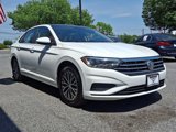 Used 2019 Volkswagen Jetta SE w/ Cold Weather Package image 3