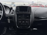 Used 2018 Dodge Grand Caravan SE image 2