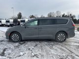 New 2025 Chrysler Pacifica Select image 4
