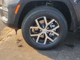New 2025 Jeep Grand Cherokee Limited image 5
