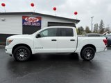 Used 2023 Nissan Titan SV image 3