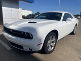 Used 2022 Dodge Challenger SXT image 2