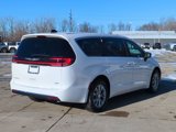 New 2025 Chrysler Pacifica Select image 6