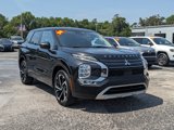 Used 2024 Mitsubishi Outlander SE image 2