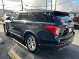 Used 2022 Ford Explorer XLT w/ Equipment Group 202A image 4