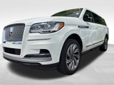 Used 2023 Lincoln Navigator L Reserve image 2
