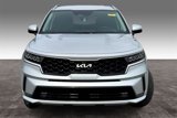 Used 2023 Kia Sorento EX image 4
