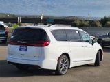New 2025 Chrysler Pacifica Pinnacle image 3