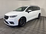 Used 2023 Chrysler Pacifica Touring-L w/ S Appearance Package image 3