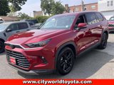 Used 2025 Toyota Grand Highlander AWD image 4