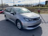 Used 2020 Chrysler Voyager Lxi image 2