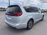 Used 2023 Chrysler Pacifica Touring-L image 4