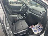Used 2022 Kia Sportage LX image 5