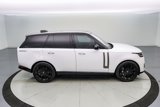 Used 2024 Land Rover Range Rover SE image 3