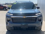 New 2025 Chevrolet Traverse LT image 2
