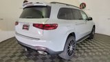 Used 2024 Mercedes-Benz GLS 580 4MATIC image 2