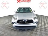 Used 2021 Toyota Highlander XLE image 2
