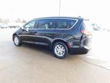 New 2025 Chrysler Pacifica Select image 5