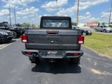Used 2024 Jeep Gladiator Sport image 4