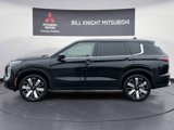 New 2025 Mitsubishi Outlander SE image 2
