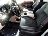 Used 2019 Dodge Grand Caravan SXT image 6
