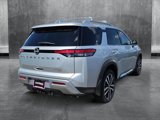 New 2025 Nissan Pathfinder Platinum image 2