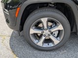 New 2025 Jeep Grand Cherokee Limited image 5