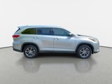 Used 2019 Toyota Highlander XLE image 4