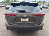 Used 2022 Toyota Highlander XLE image 5