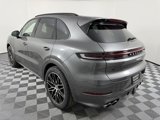 Certified 2025 Porsche Cayenne image 3