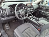 Used 2025 Nissan Pathfinder SV image 5
